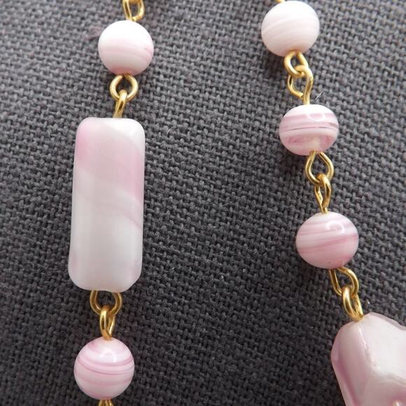 Pink Art Glass Beaded Necklace, Gold Tone Wire Wrap, Vintage, 23 Inch, No Clasp - Picture 9 of 11
